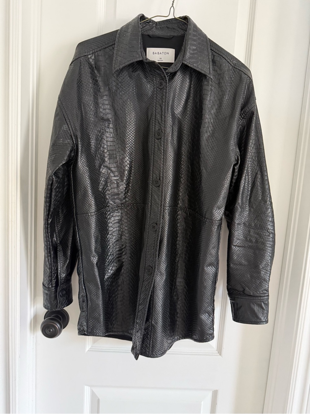 Babaton Black Faux-Snakeskin Button-Front Shirt Jacket